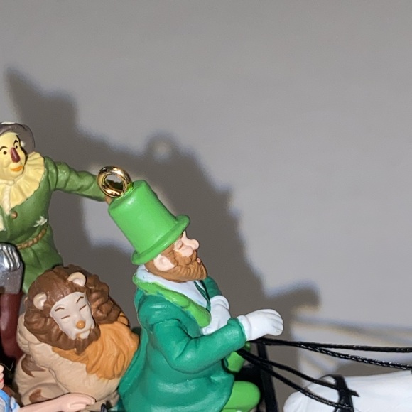 Hallmark Keepsake Oz 2002 Ornament Horse Of A Different Color Light Up Talking - Picture 10 of 11